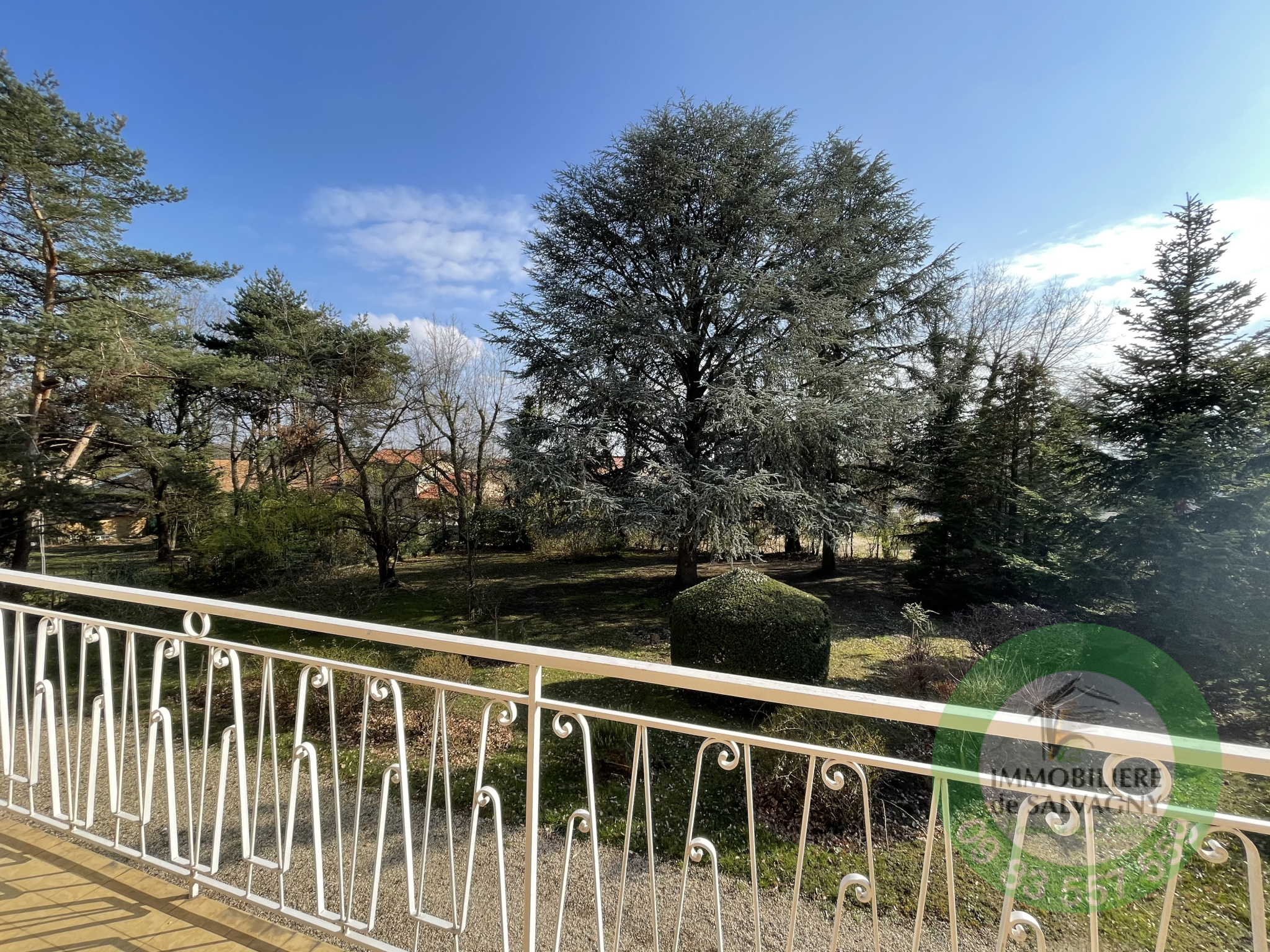 vente maison 160m² La TourdeSalvagny Réf 400 vente maison 160m² La TourdeSalvagny Réf 400